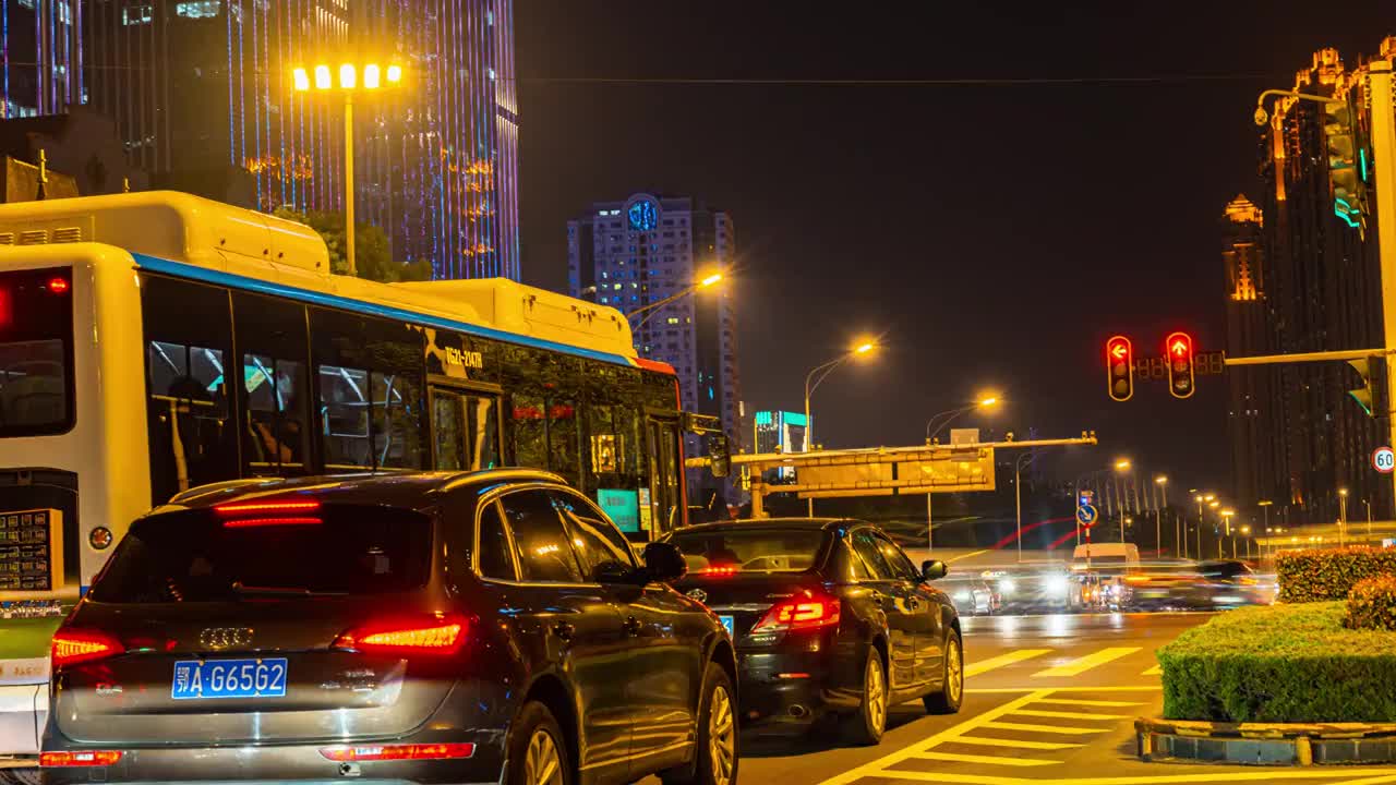 8K武汉楚河汉街夜景车流延时视频素材