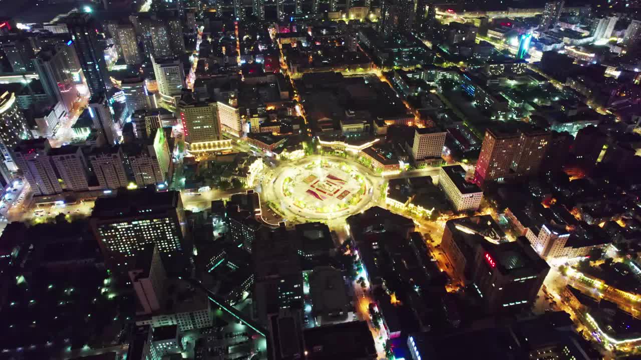 中国辽宁沈阳中山广场夜景航拍视频素材