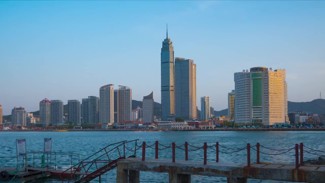 山东烟台开花石景区日转夜延时城市风光素材视频素材