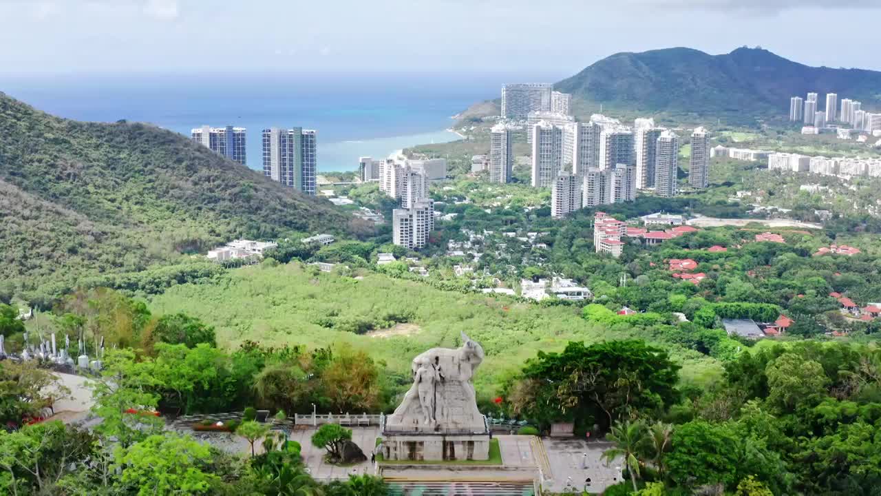 海南省三亚市三亚湾鹿回头风景区视频素材