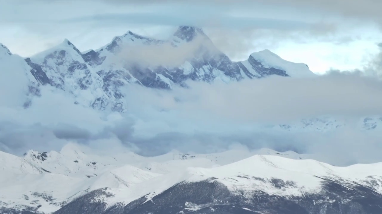 航拍中国西藏林芝雪山风光视频素材