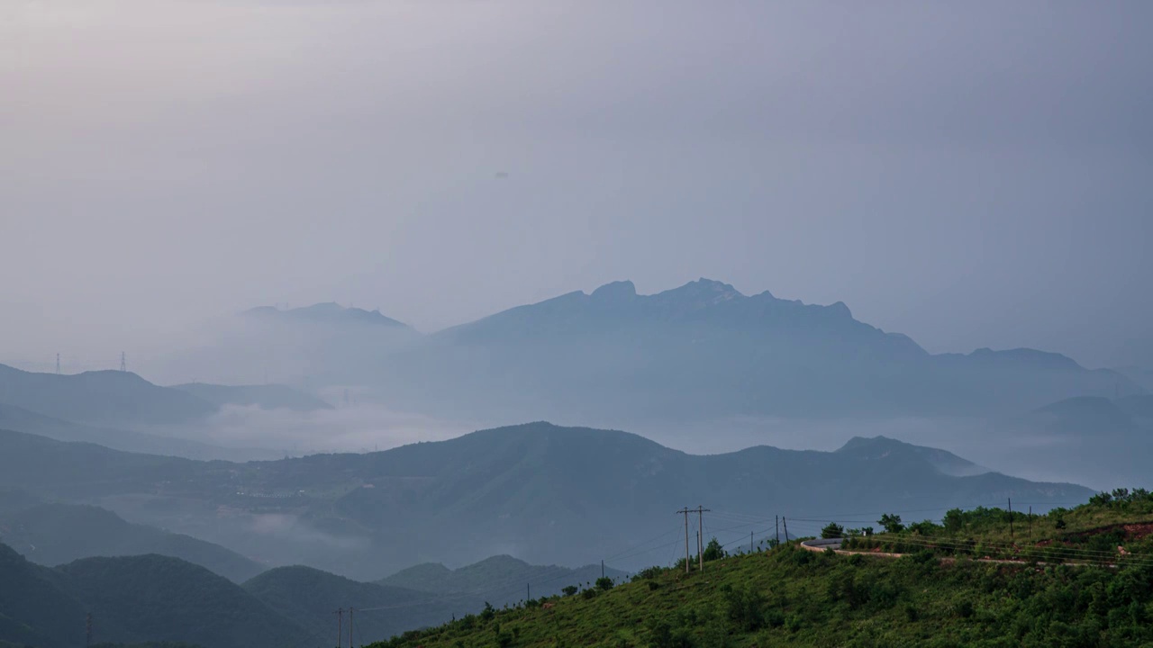 山间平流雾延时视频素材