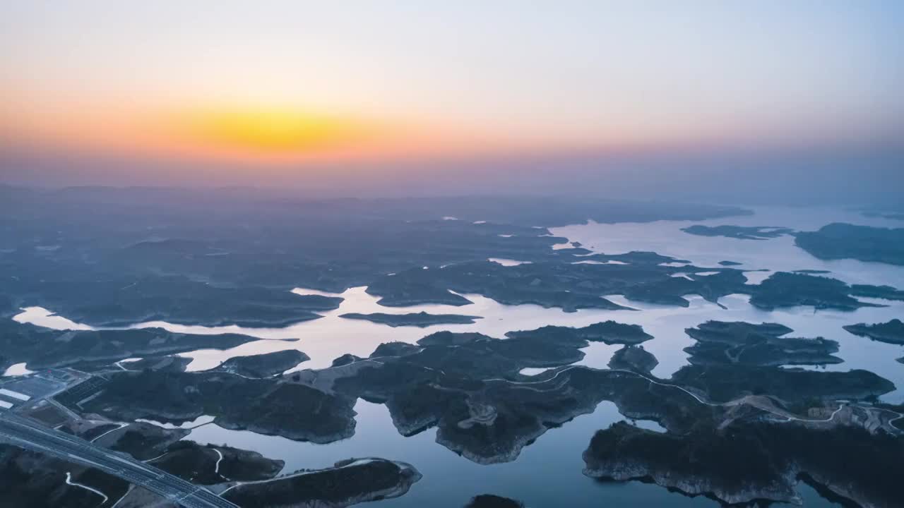 自然风光湖北丹江口水库日出航拍延时视频素材