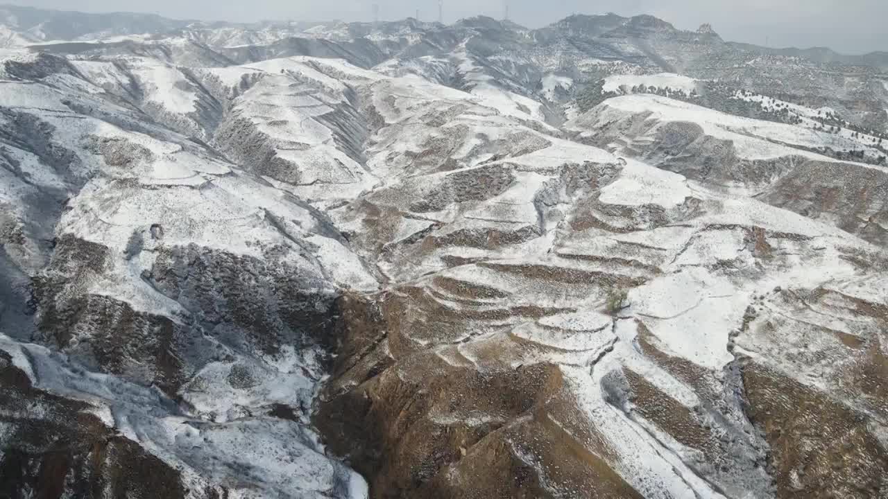 山西黄土高原冬季雪景视频素材