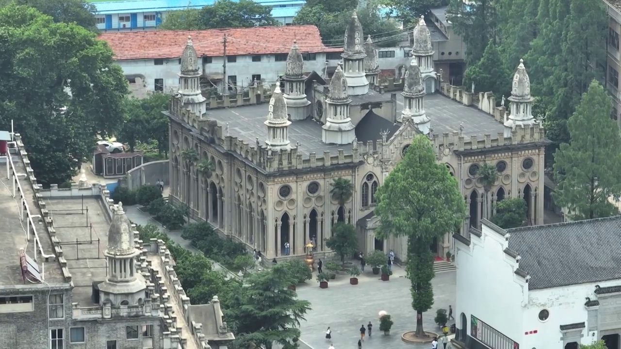 航拍武汉旅游地标古建筑古德寺视频素材