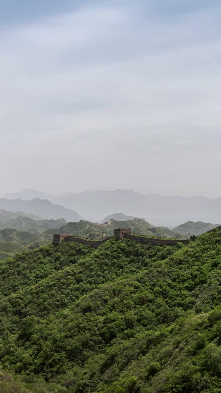 北京蟠龙山长城延时风景视频素材