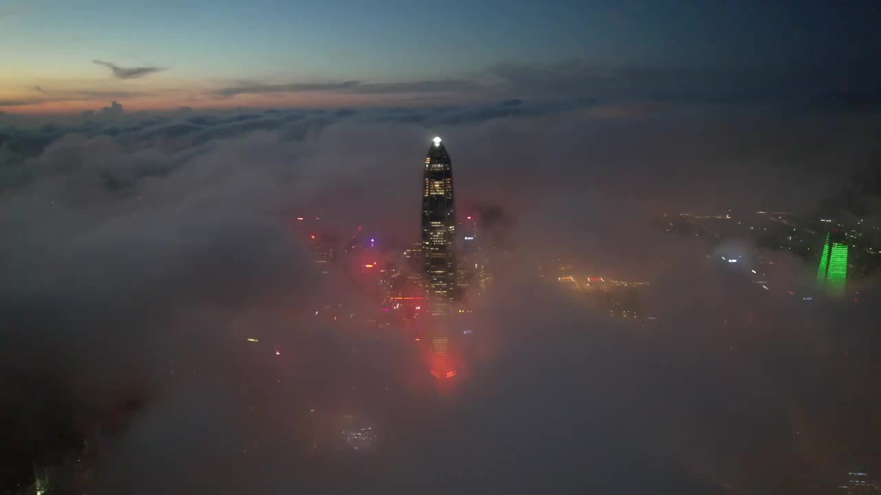 平安夜景云海航拍视频素材