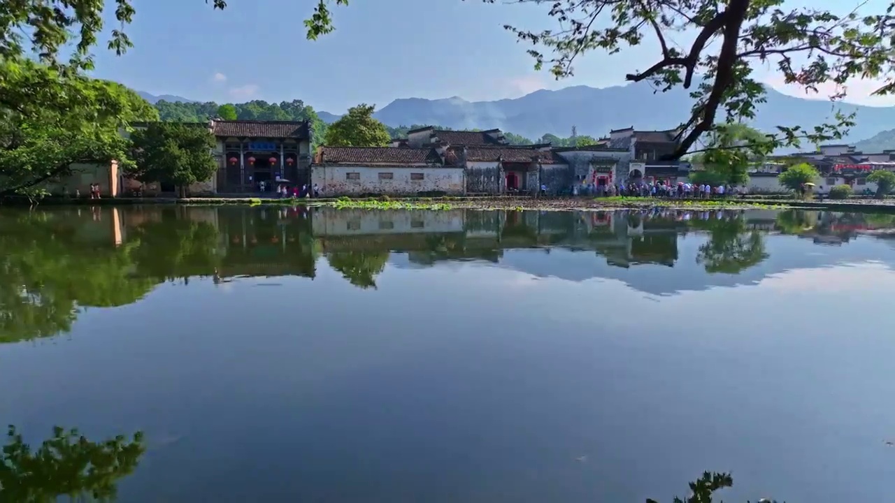 航拍中国传统江南水墨风安徽黟县宏村景区视频素材