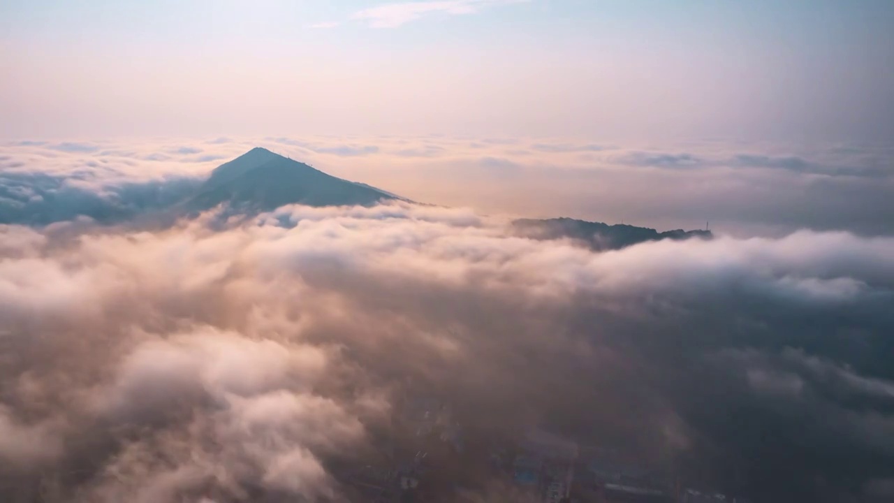 南京紫金山云海翻涌视频素材