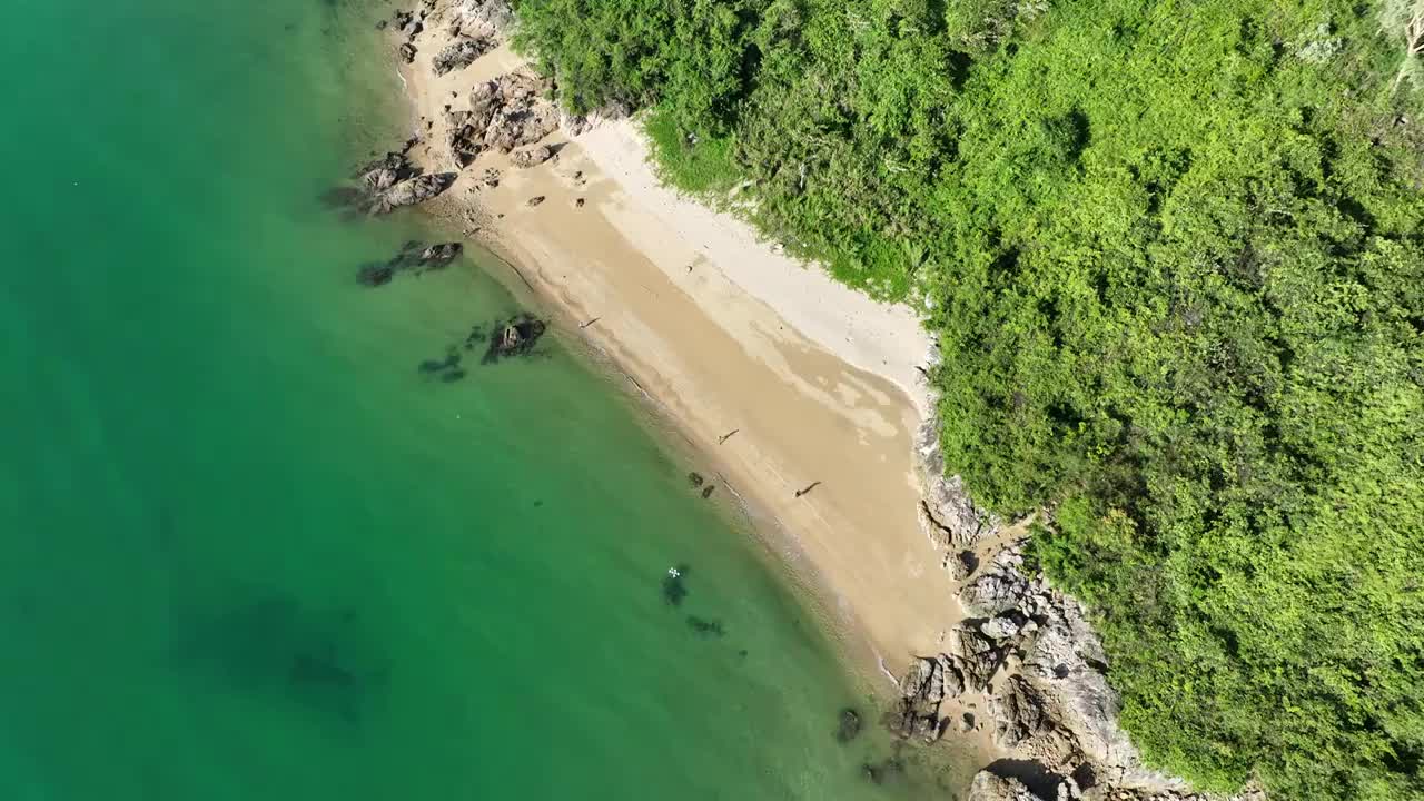 广东省深圳市大鹏新区南澳世纪海景高尔夫球会度假别墅航拍视频素材