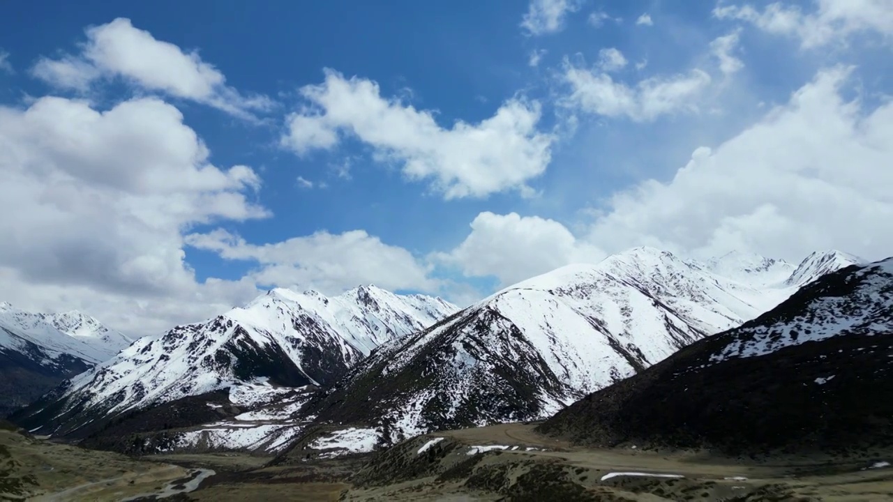 西藏雪山航拍视频下载