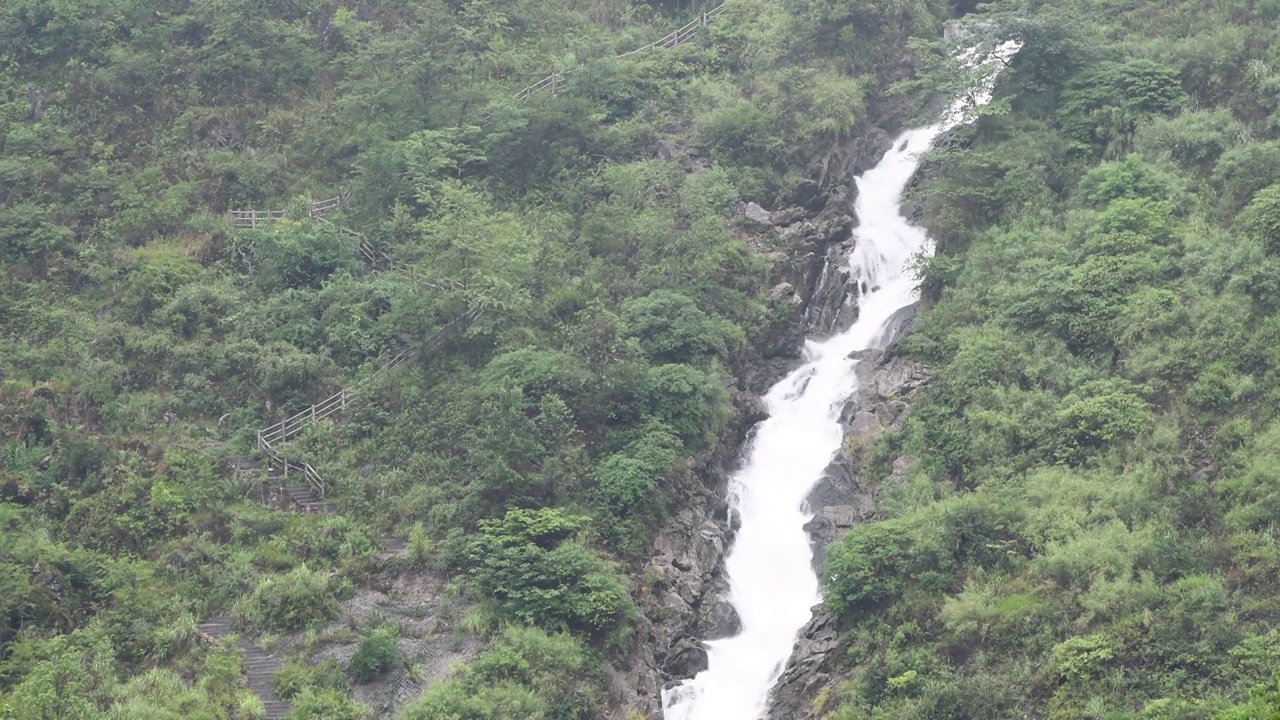 贵州凉都六盘水滴水岩瀑布视频素材