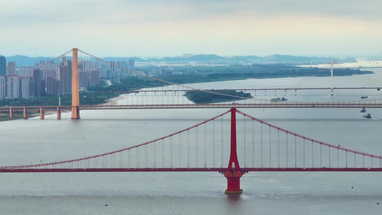 武汉夏日城市地标天际线风光视频素材