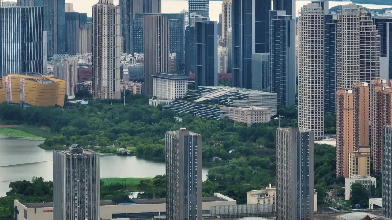 武汉夏日城市地标天际线风光视频素材