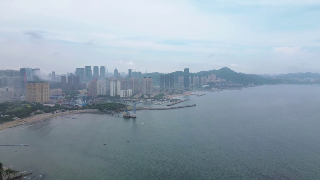 雨后大连星海湾都市风光视频素材