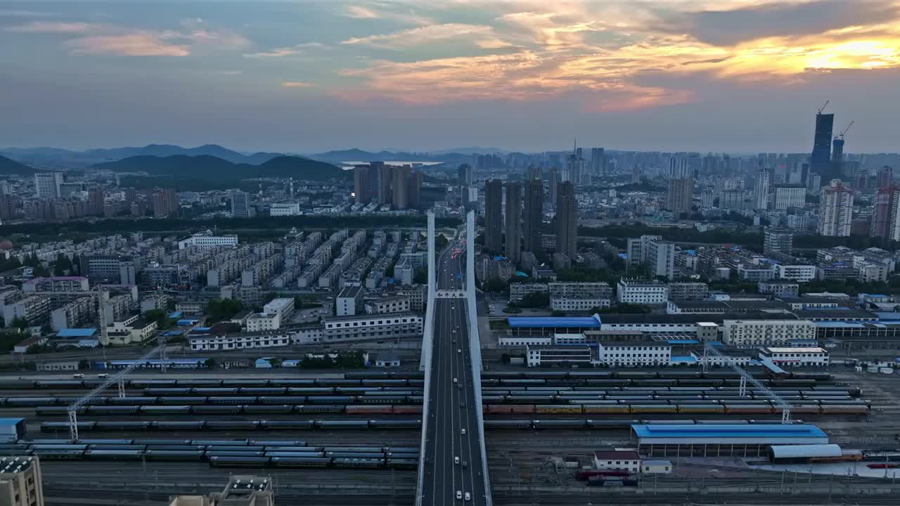 徐州市和平大桥车辆段傍晚夕阳视频素材