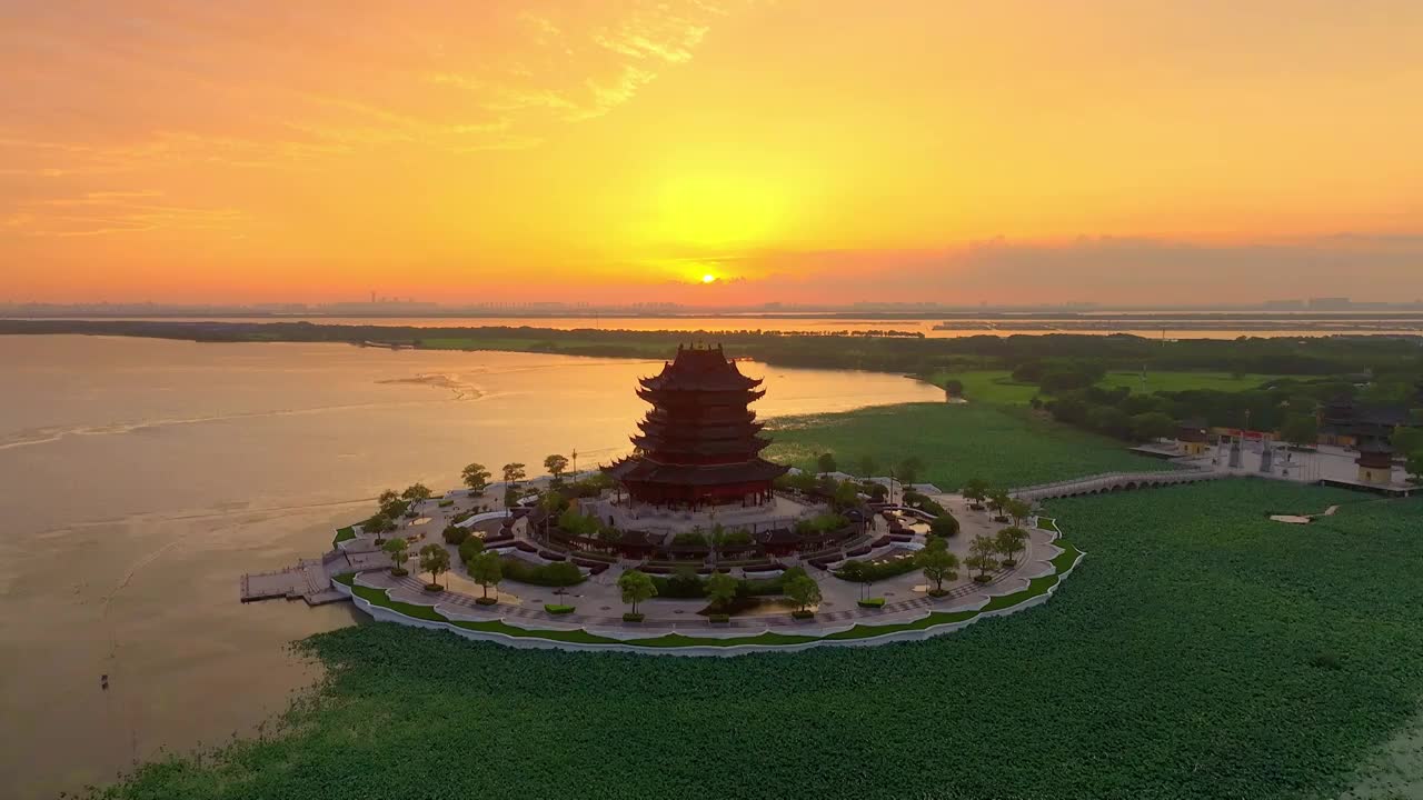 苏州园区阳澄湖半岛重元寺日落晚霞风景视频素材