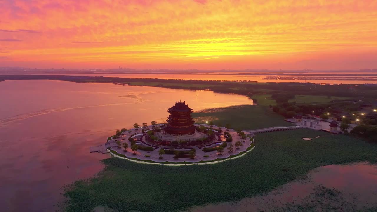 苏州园区阳澄湖半岛重元寺日落晚霞风景视频素材