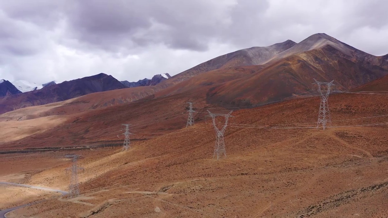 西藏的山川湖泊航拍视频素材