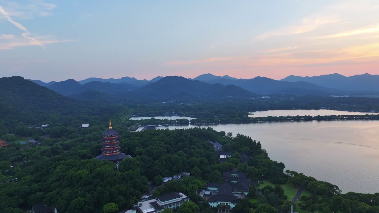 中国杭州西湖雷峰塔日落 西湖十景 雷峰夕照视频素材