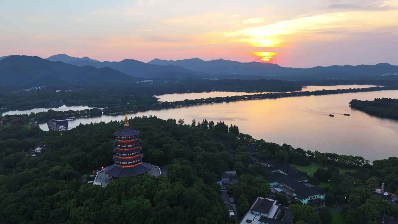 中国杭州西湖雷峰塔日落 西湖十景 雷峰夕照视频素材