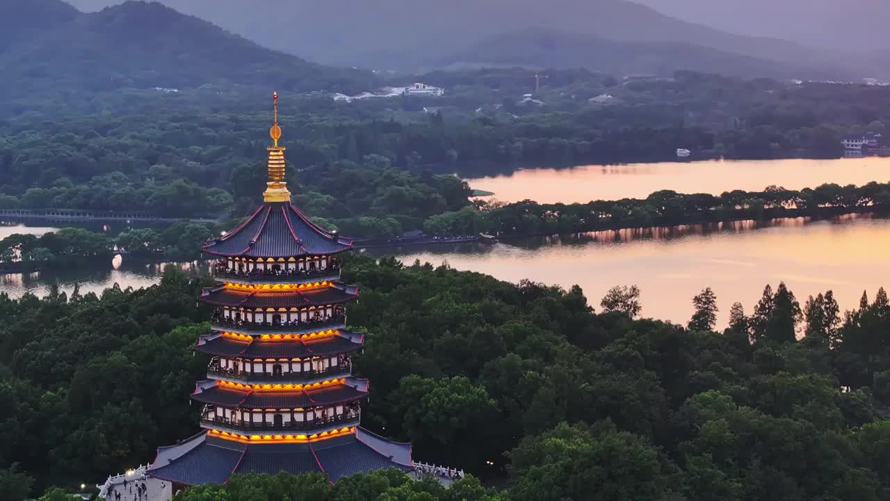 中国杭州西湖雷峰塔日落 西湖十景 雷峰夕照视频素材