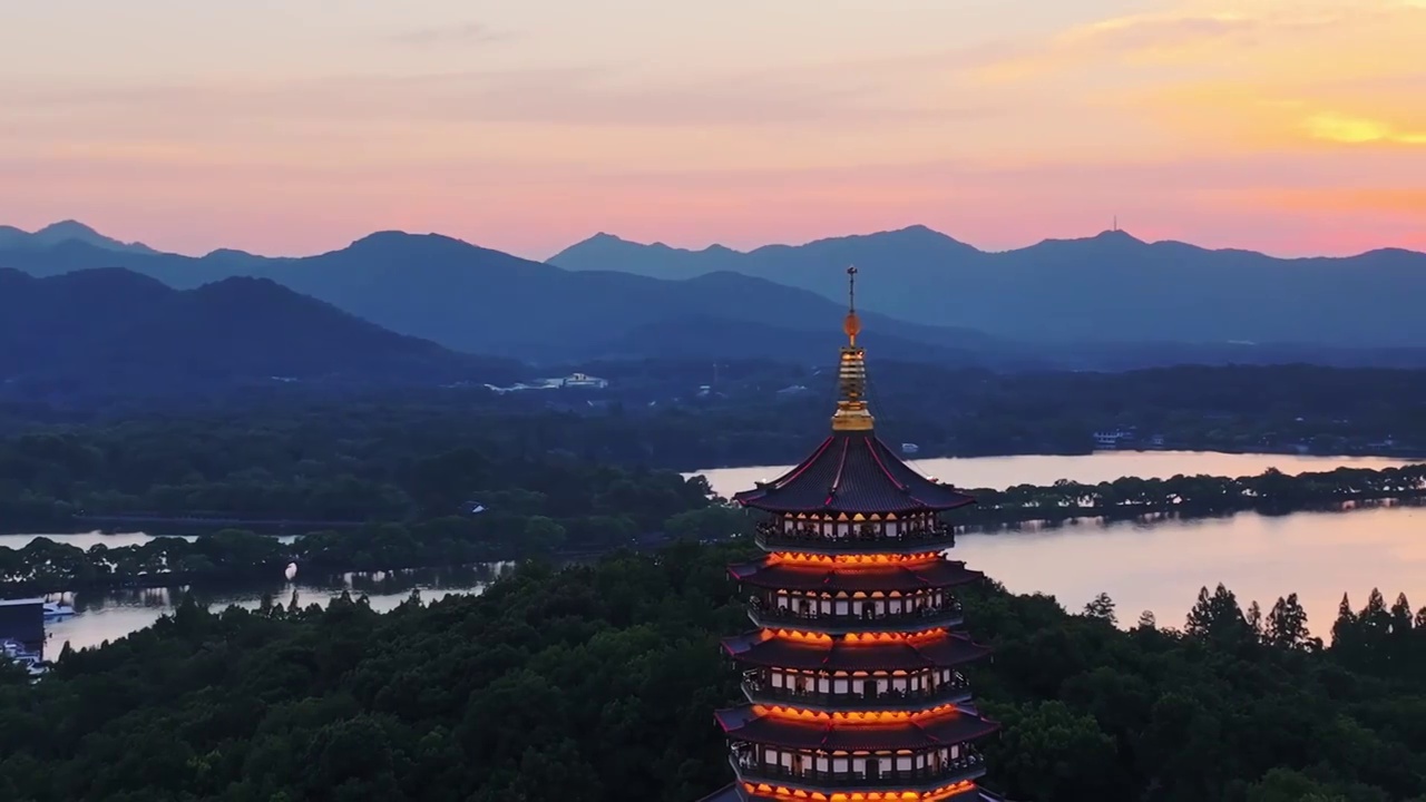 中国杭州西湖雷峰塔日落 西湖十景 雷峰夕照视频素材