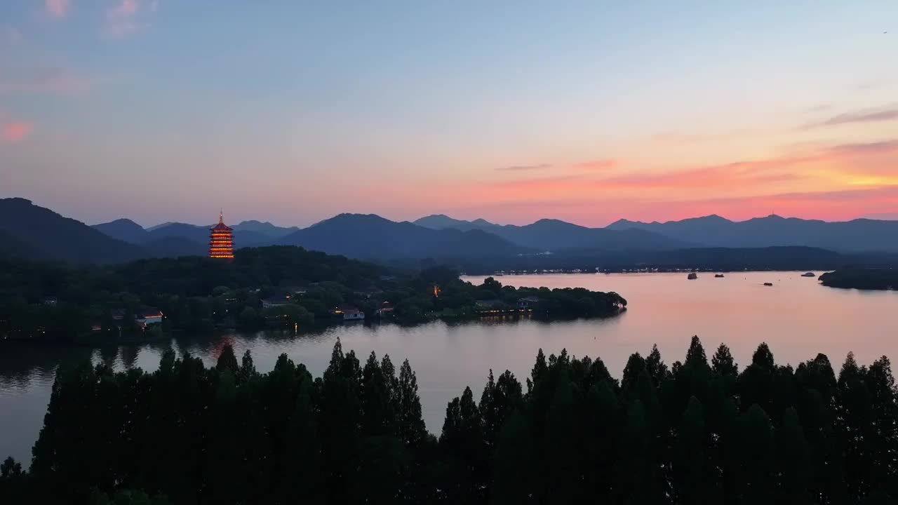 中国杭州西湖雷峰塔日落 西湖十景 雷峰夕照视频素材