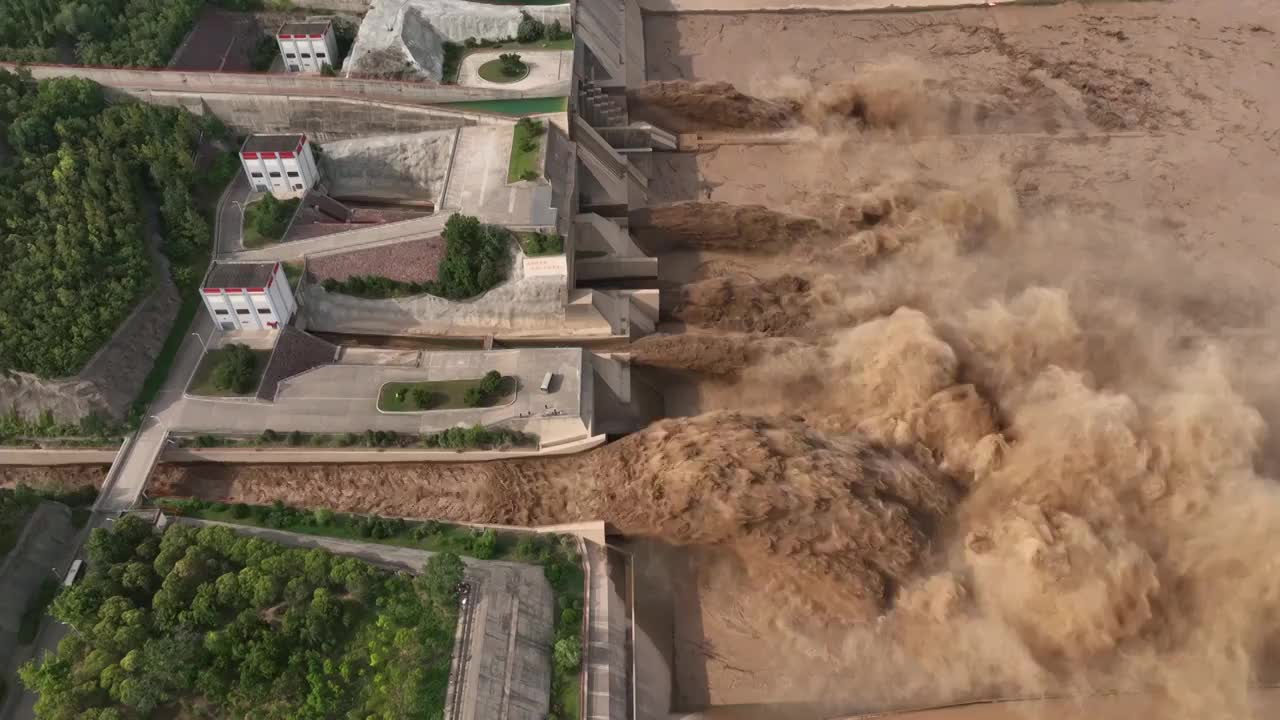 黄河小浪底调水调沙视频素材