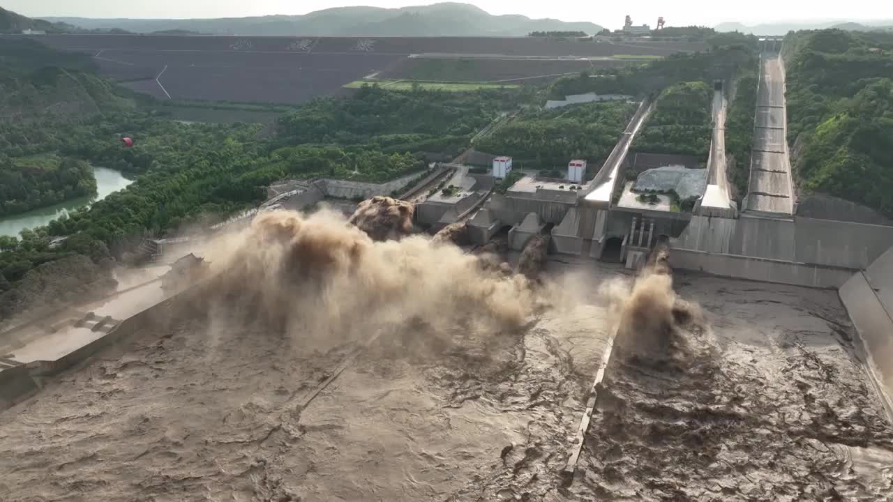 黄河小浪底调水调沙视频素材