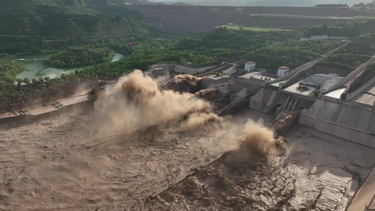 黄河小浪底调水调沙视频素材