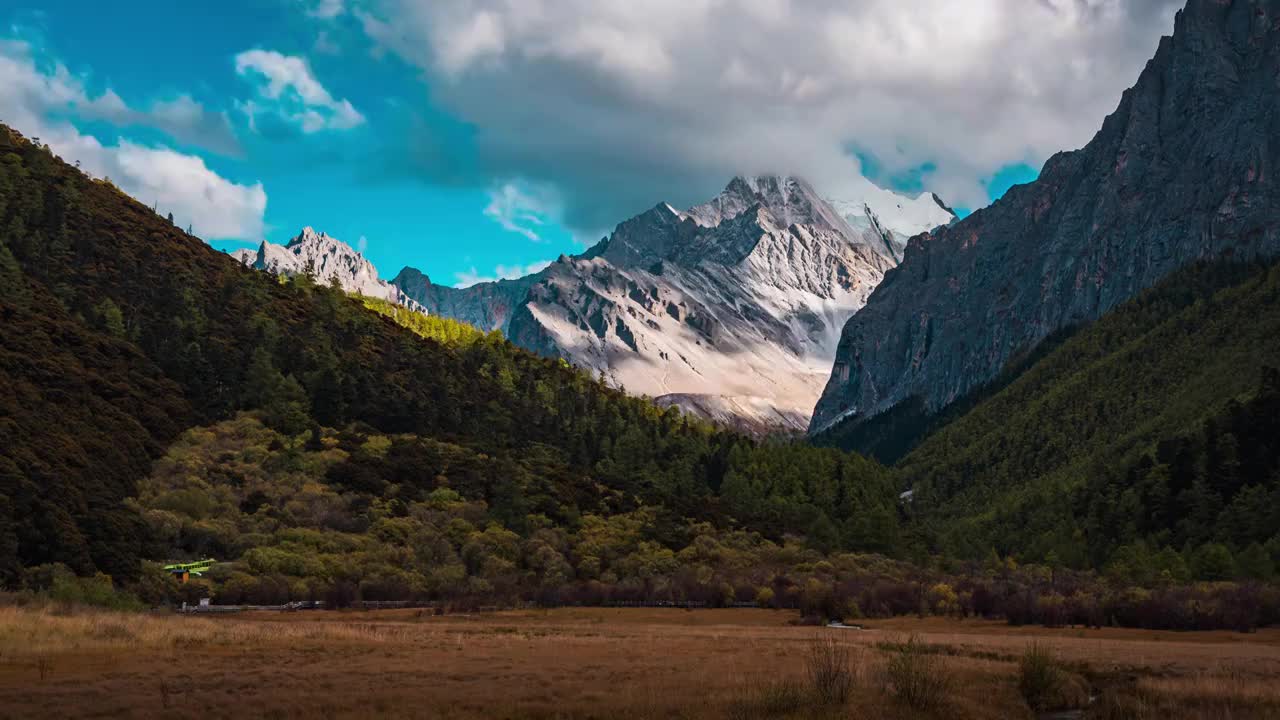 稻城亚丁雪山延时视频素材