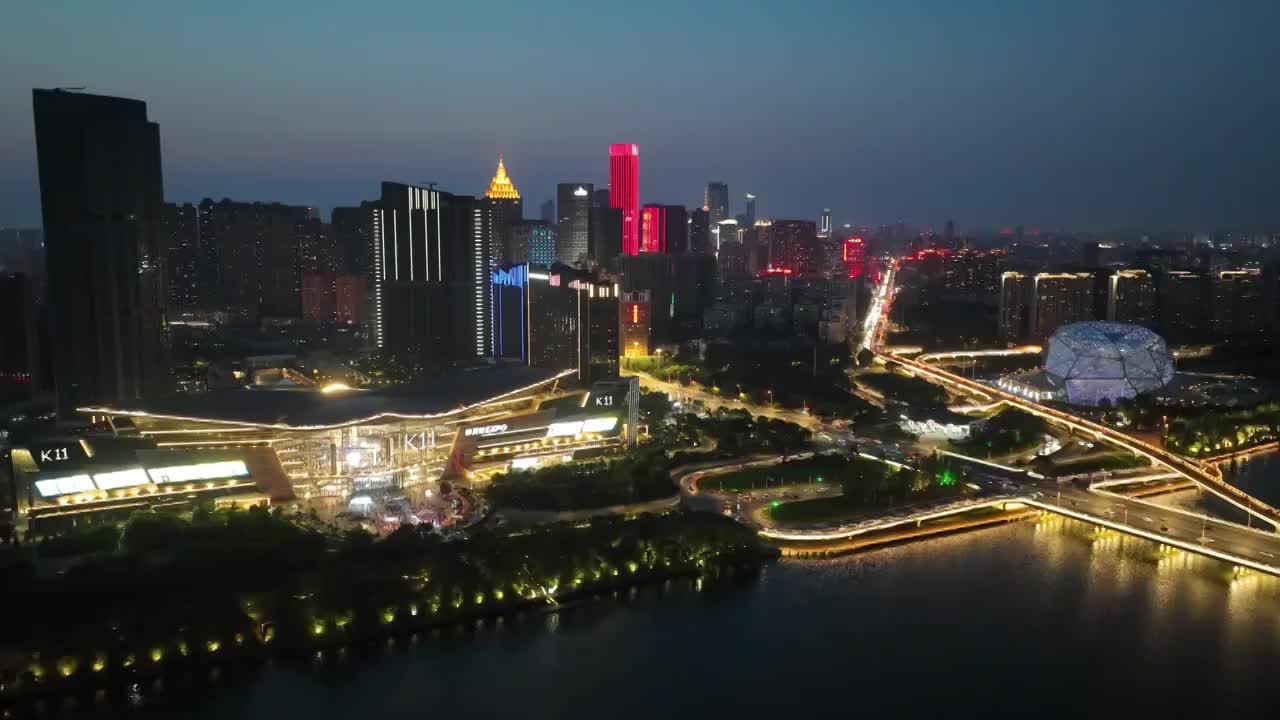 航拍辽宁沈阳道路交通运输车流夜景灯光繁华都市视频素材