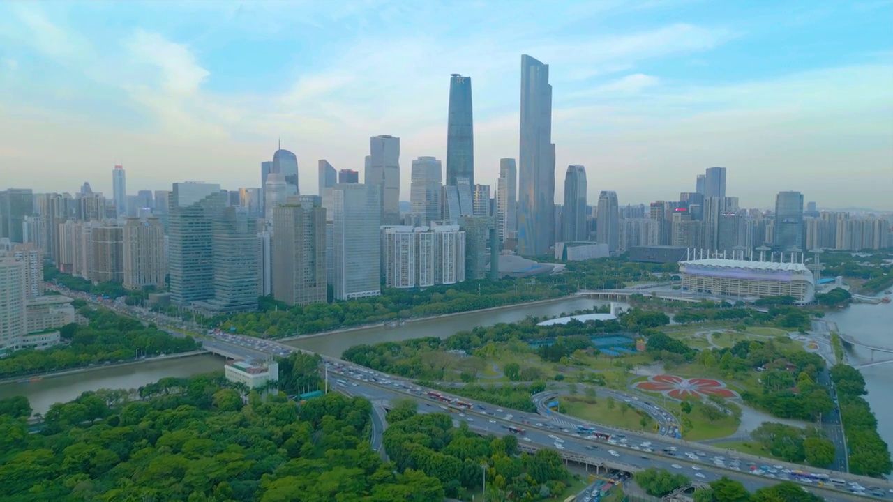 粤港澳大湾区羊城湖畔日落风景逆光剪影楼房错落有致鳞次栉比层次分明形态各异河岸江畔创意产业园优雅环境视频素材