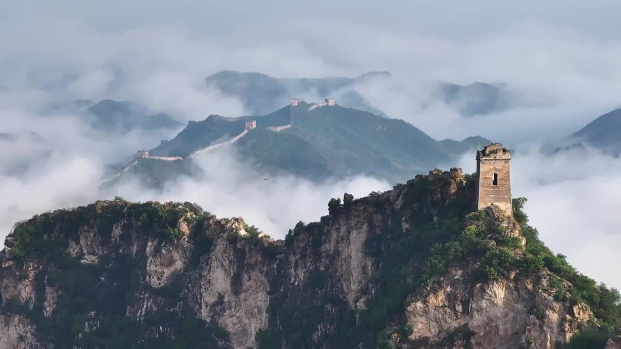 航拍北京密云司马台长城日出云海视频素材