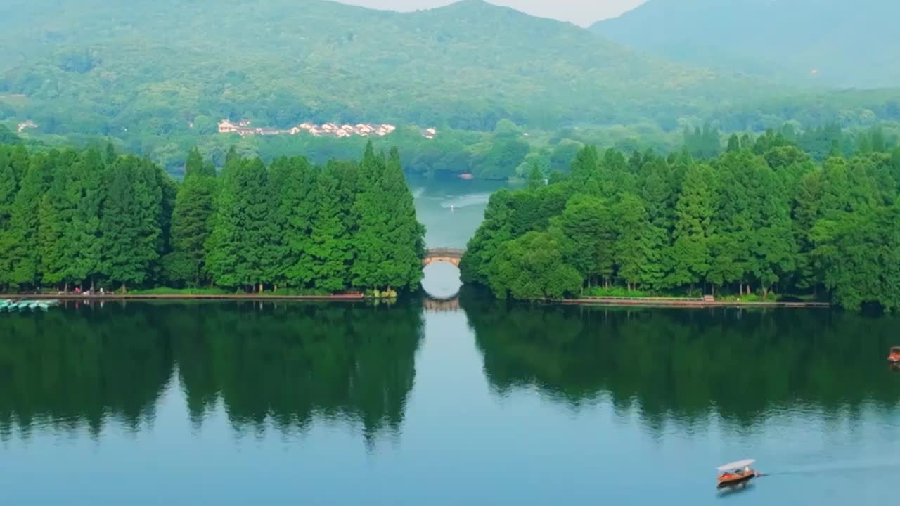 航拍杭州西湖湖光山色美景视频素材