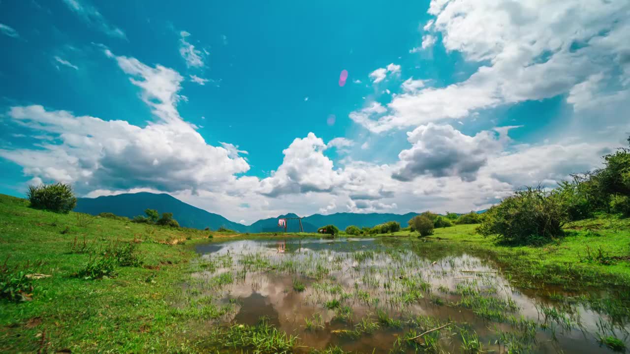 川西高山上的云视频素材