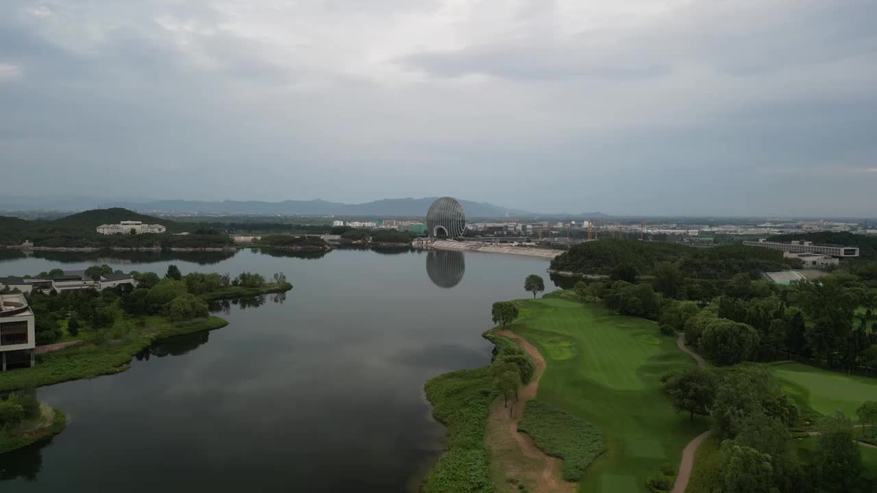 北京盛夏雁栖湖的傍晚视频下载