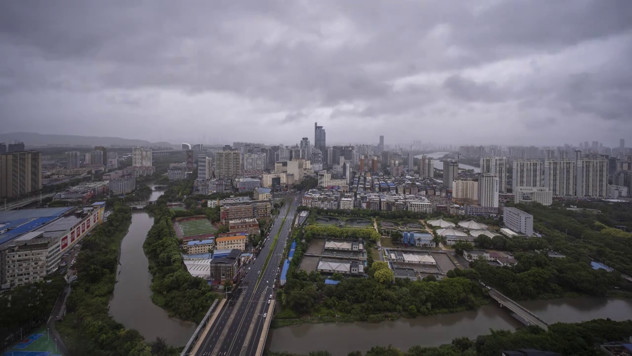 台风中的南宁视频素材