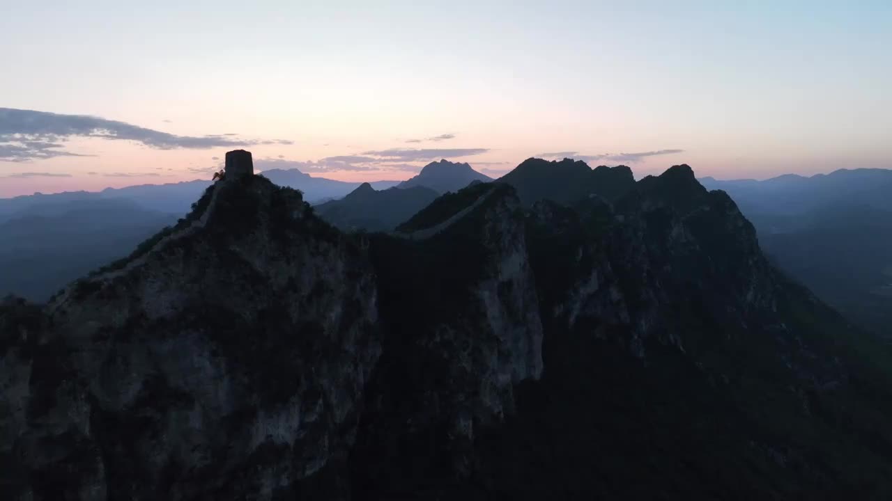 中国司马台长城朝霞美景视频素材