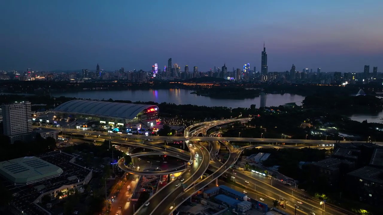 航拍南京新庄立交桥车流延时夜景视频素材