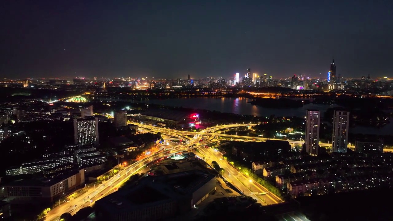 航拍南京城市天际线新庄立交桥夜景晚霞视频素材