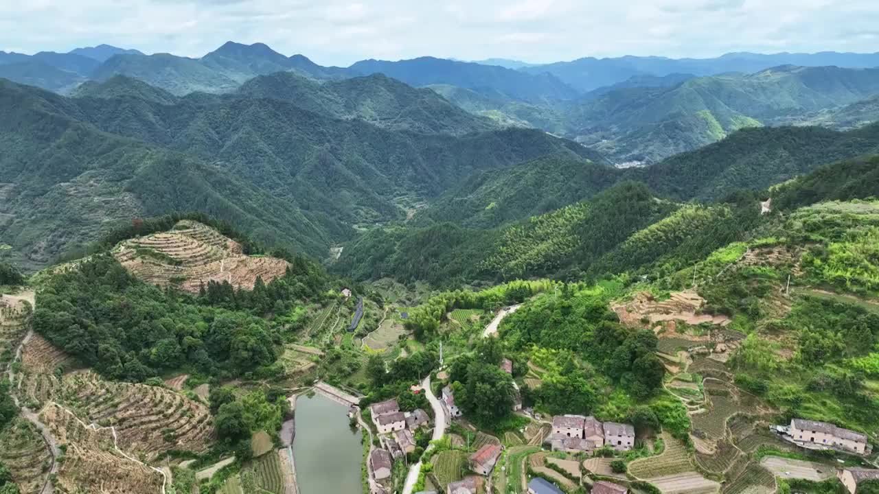 航拍浙江丽水松阳乡村农业梯田田园风光视频素材