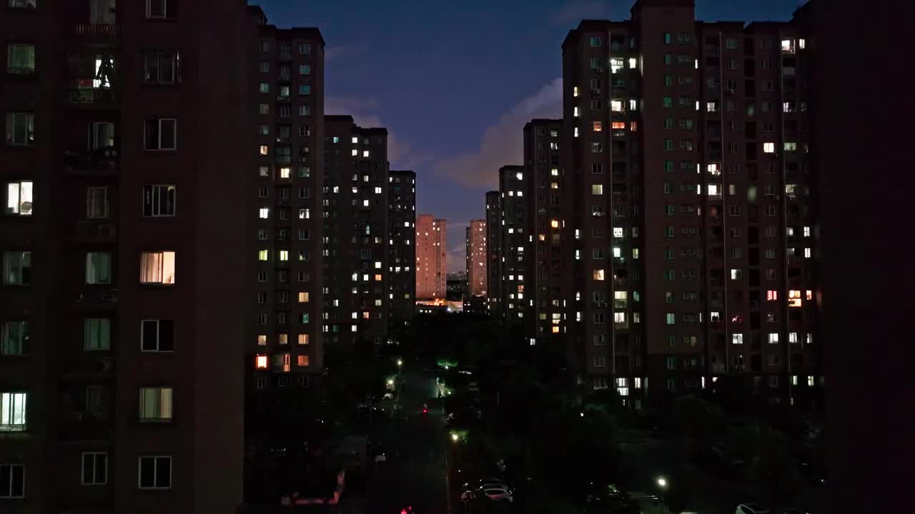 航拍上海城市夜景居民楼亮化视频素材