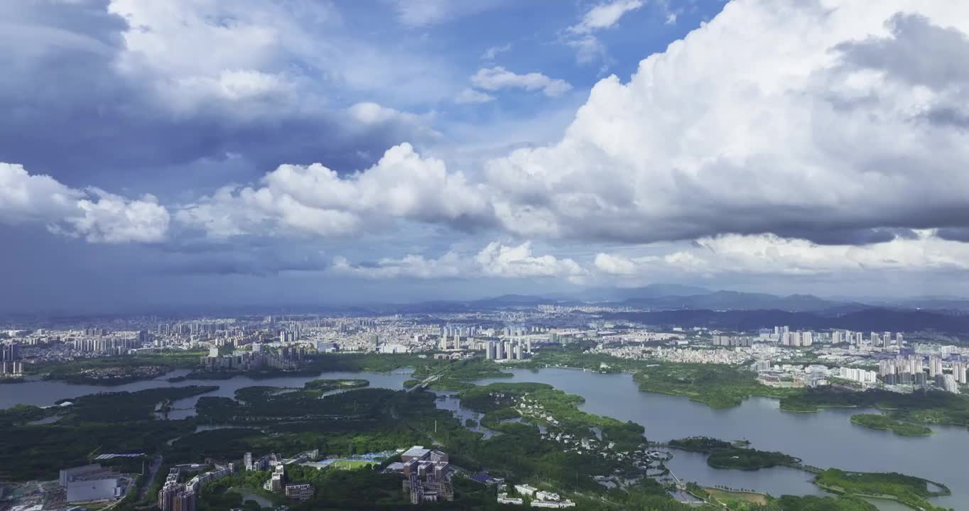 东莞松山湖积雨云航拍视频素材