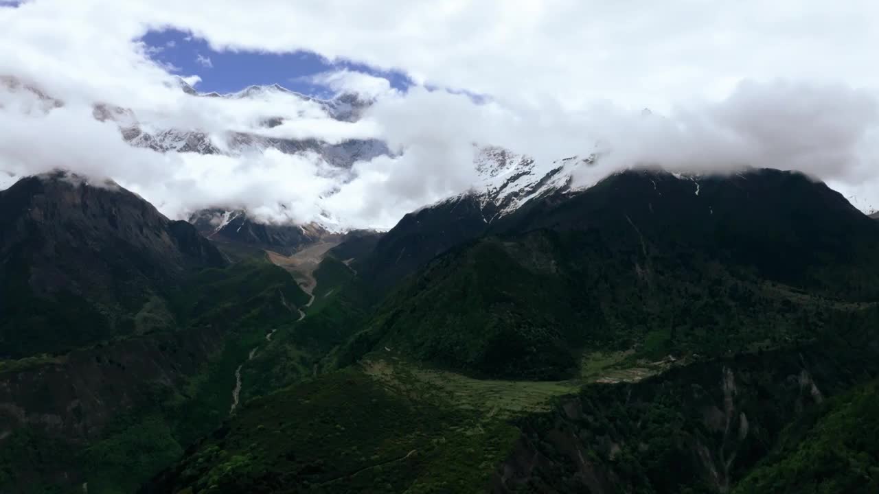 南迦巴瓦 西藏雅鲁藏布大峡谷 林芝索松村视频素材