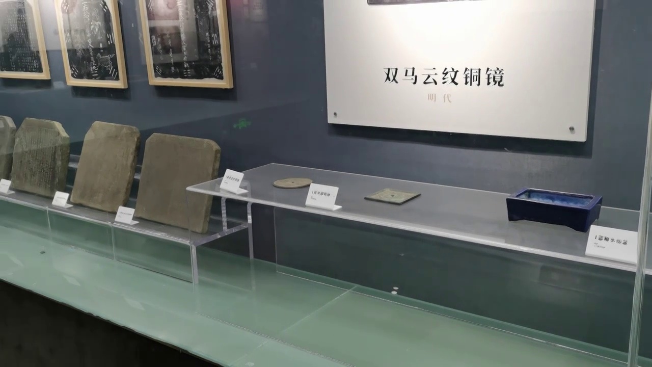 博物馆展厅及文物展示特写视频素材