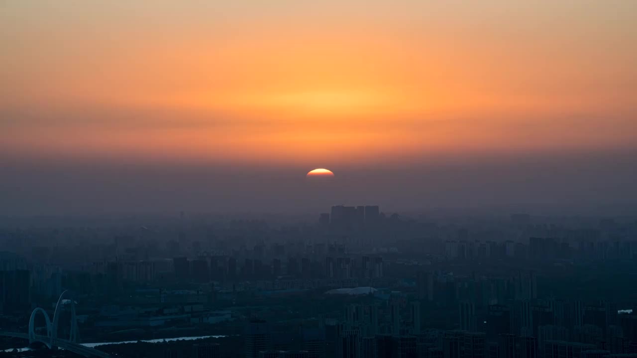 北京冬天清晨日出全景视频素材