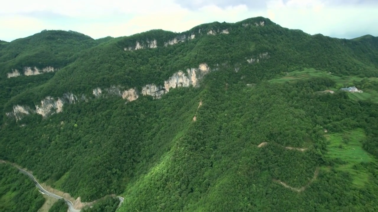 远山 风景 大山 山脉 天空 蓝天 喀斯特视频素材