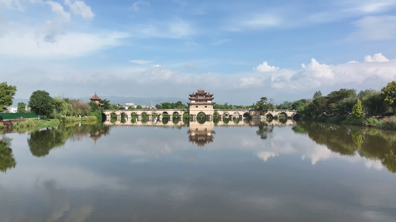 云南红河州建水县十七孔桥风景视频素材